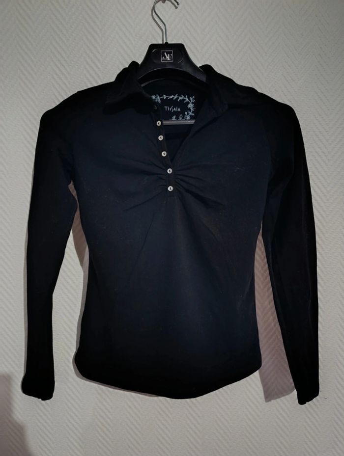 Haut noir col V taille 38/40
