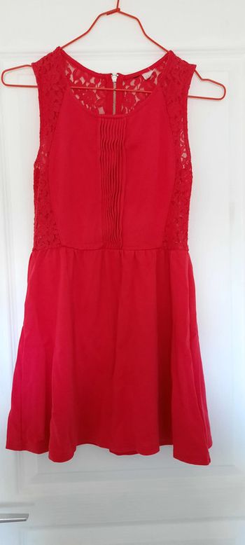 Robe courte dos dentelle