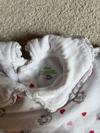 Sweat à col Claudine a motif cœurs et chat Marie blanc 9 mois - Disney baby