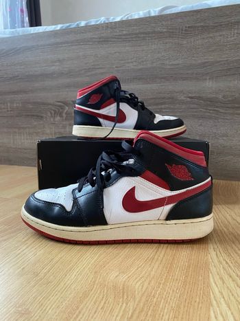 Nike air Jordan 1 mid White/gym red black