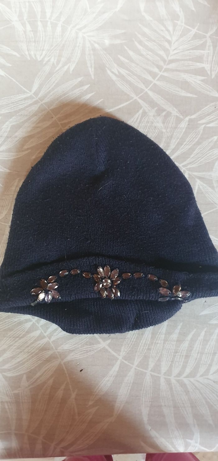 Bonnet - photo numéro 2