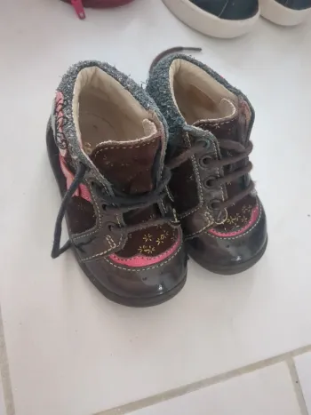 Chaussure bébé catimini pointure 19