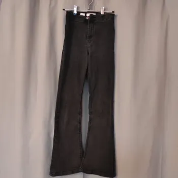 Jean flare Bershka 32