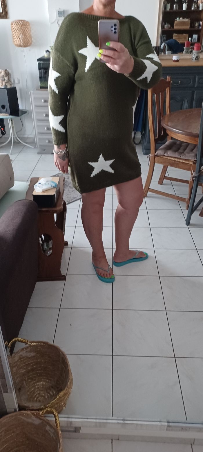 Très jolie robe pull courte femme T U - photo numéro 2