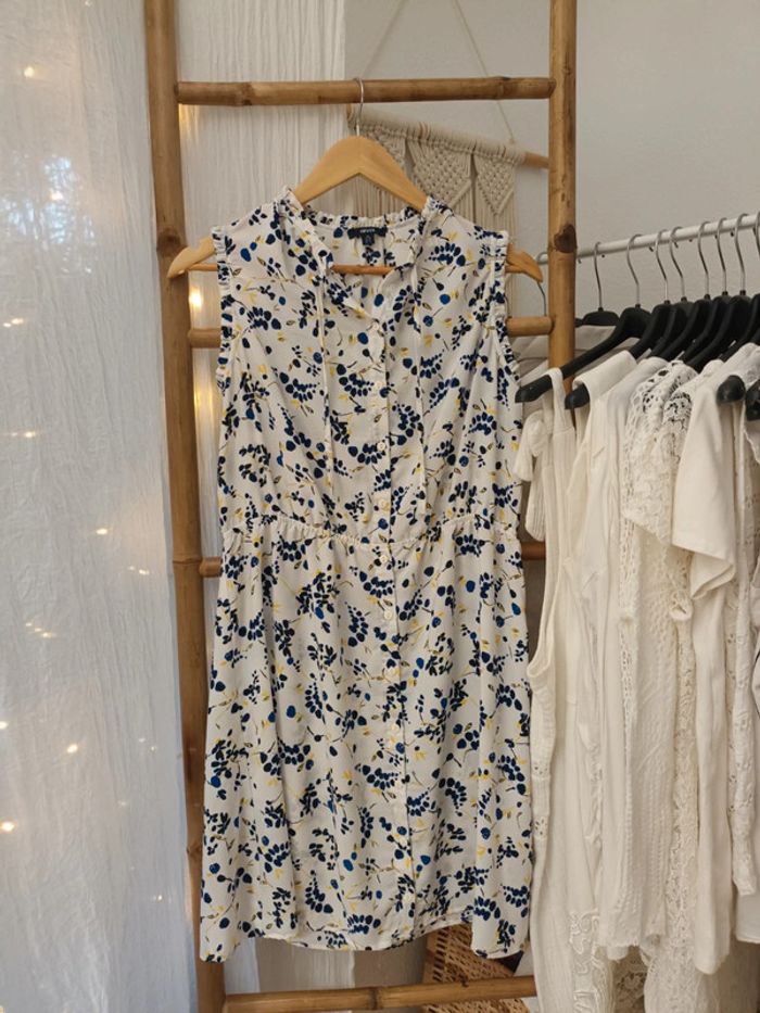 Jolie robe fleurie taille 36