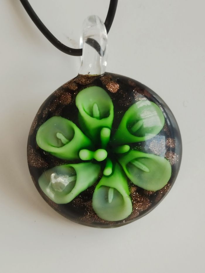 Collier en verre - photo numéro 3