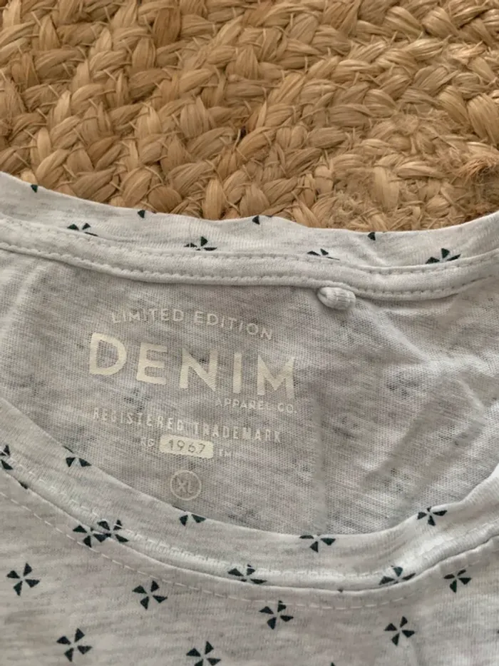 T-shirt à motif - photo numéro 7