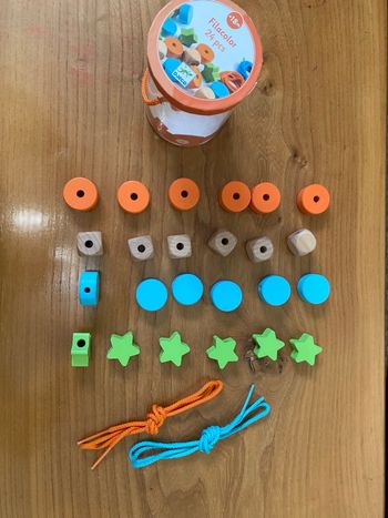 Jeu de laçage Djeco