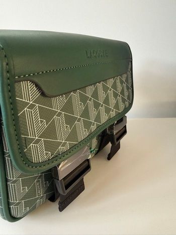 Sacoche verte Lacoste 