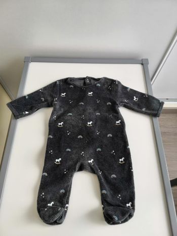 Pyjama en velours (Gris, divers motifs) 3 mois Kiabi