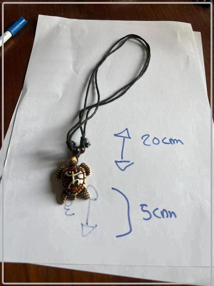 Collier tortue en résine - photo numéro 3