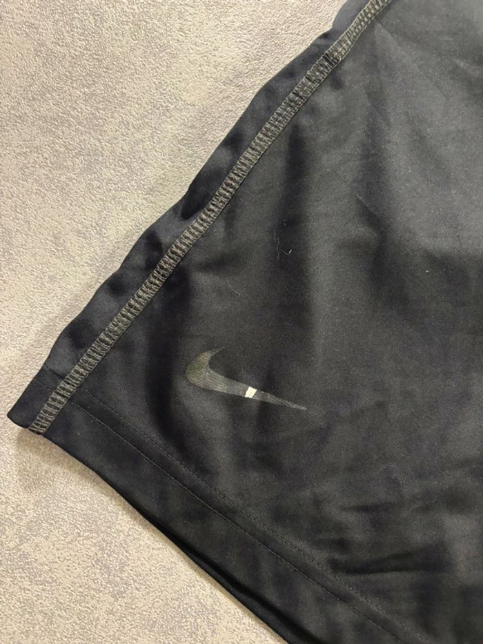 Short Nike Dri fit Noir Taille M - photo numéro 2
