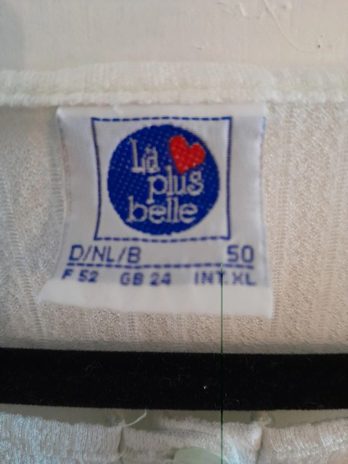 Chemise de nuit, taille 52, Marque La plus Belle, couleur vert très clair - photo numéro 5