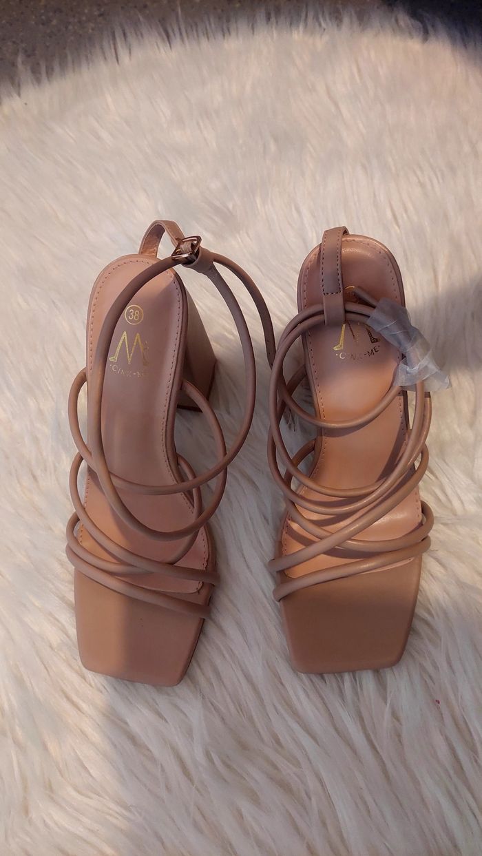 Chaussure à talon