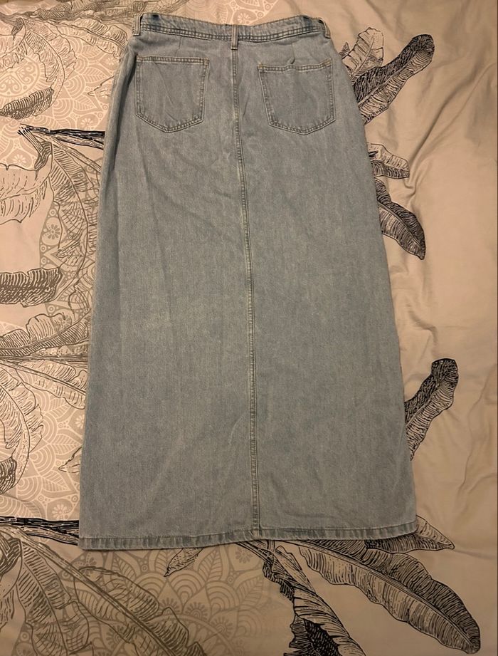 PLUS JUPE LONGUE EN JEAN DÉLAVÉ BLEU CLAIR À FENTE DEVANT - photo numéro 2