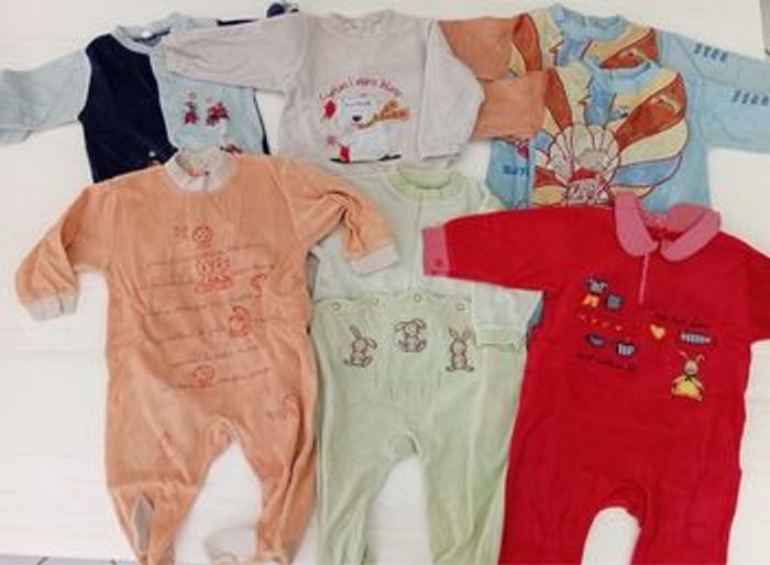Lot de vêtements garçon 1 an - photo numéro 5