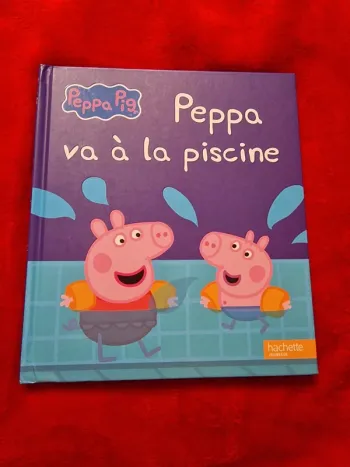 Livre peppa pig, peppa va à la piscine
