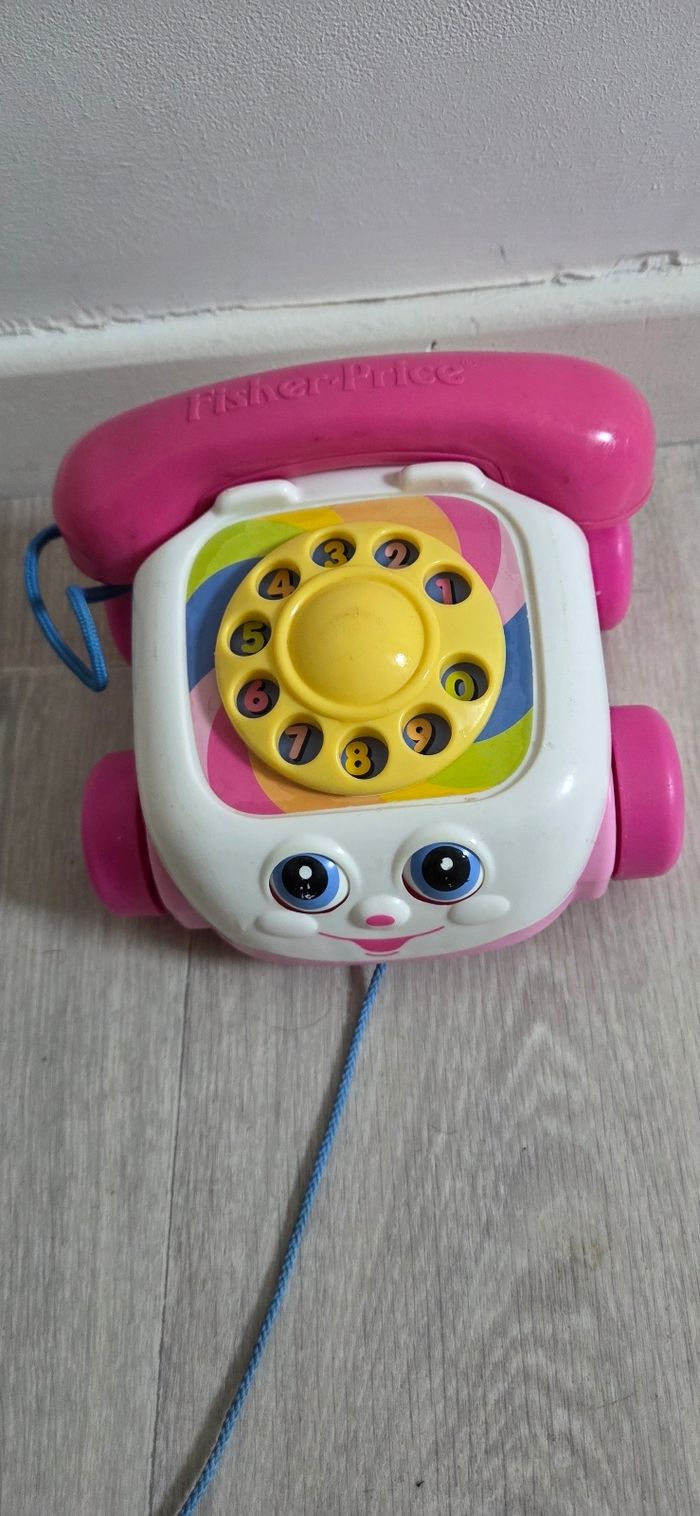 Téléphone rose fisher price