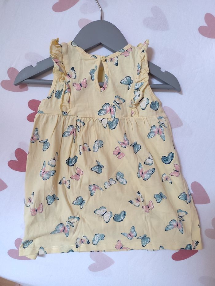 Robe jaune - Papillons - 74 cm - Très bon état - H&M - photo numéro 4