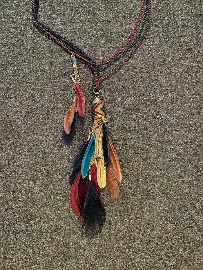 Collier sautoir pendentif plumes et chaînes - photo numéro 2