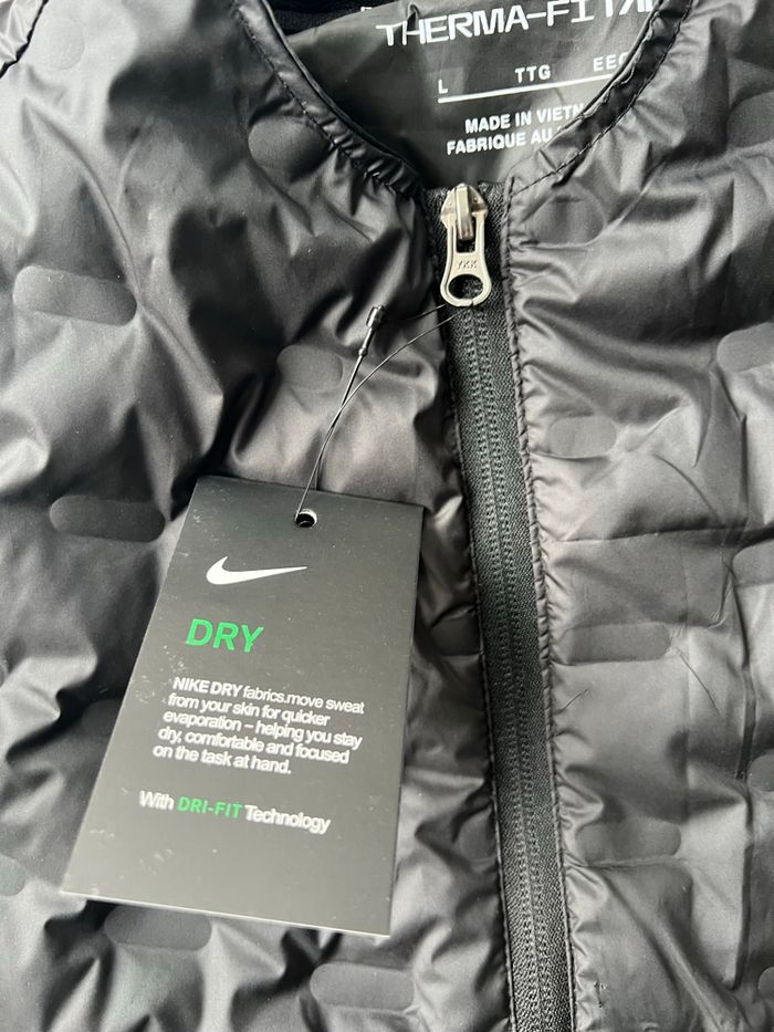 Nike performance aeroloft veste sans manche noir L - photo numéro 3