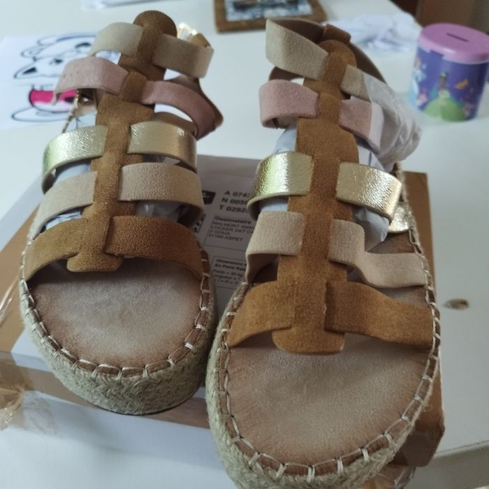 Magnifique espadrilles compensées dorés neuves - photo numéro 10