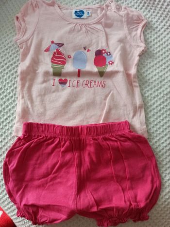 Ensemble tee shirt et short