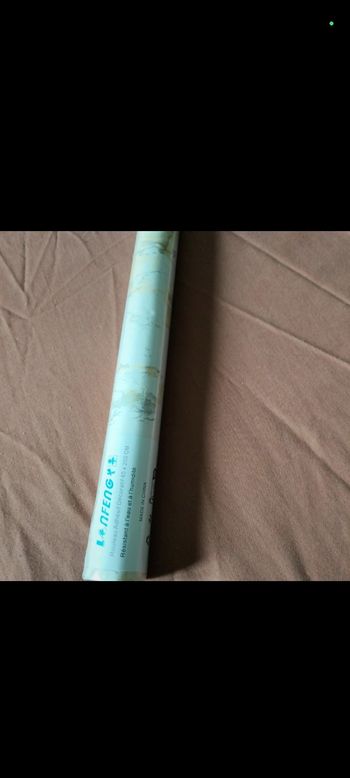 Rouleau adhésif décoratif