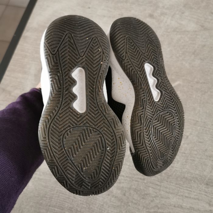 Basket Adidas 29 - photo numéro 4