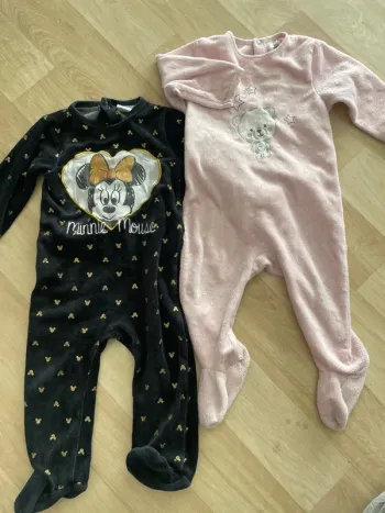 2 pyjamas 12 mois fille