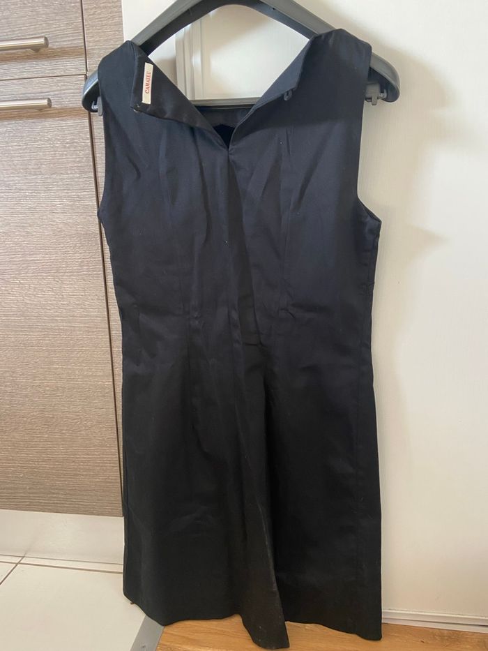 Robe noire neuve droite - photo numéro 2