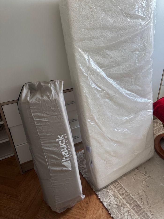 Lit bébé  et sont matelas - photo numéro 3
