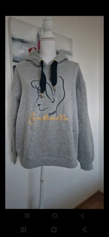 Sweat neuf taille 38