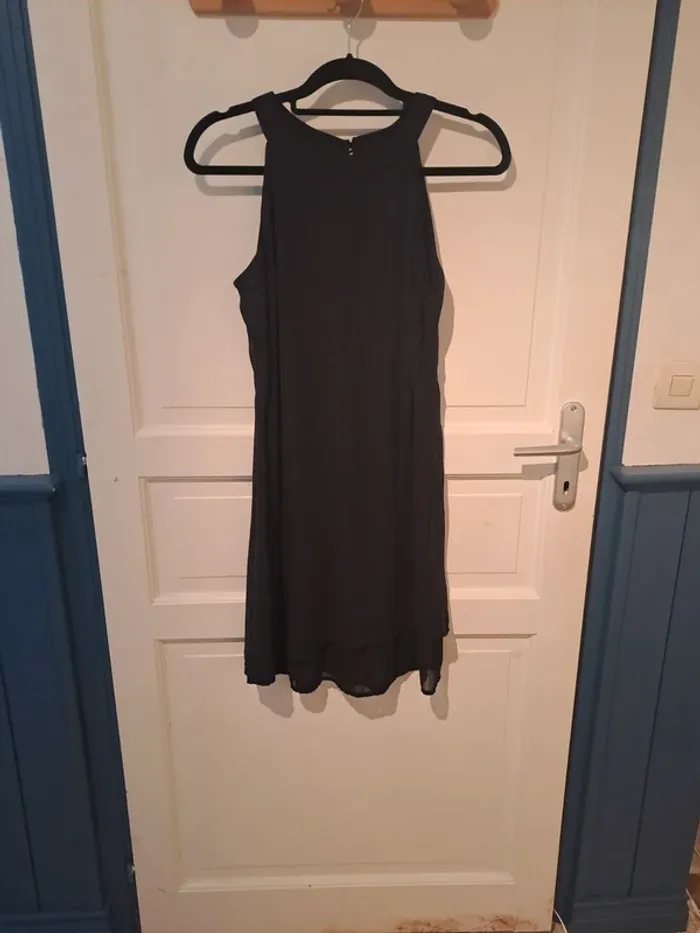 Robe noire U collection