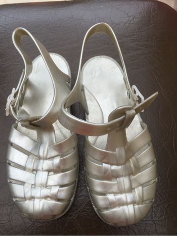 Sandale plastique 29