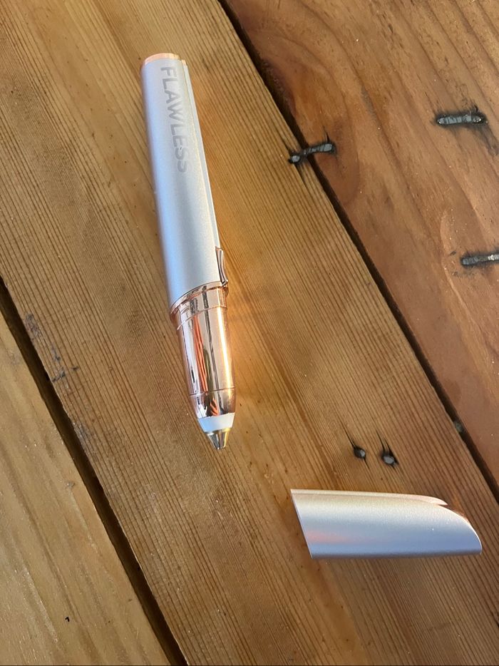 Accessoire pour sourcils - photo numéro 3