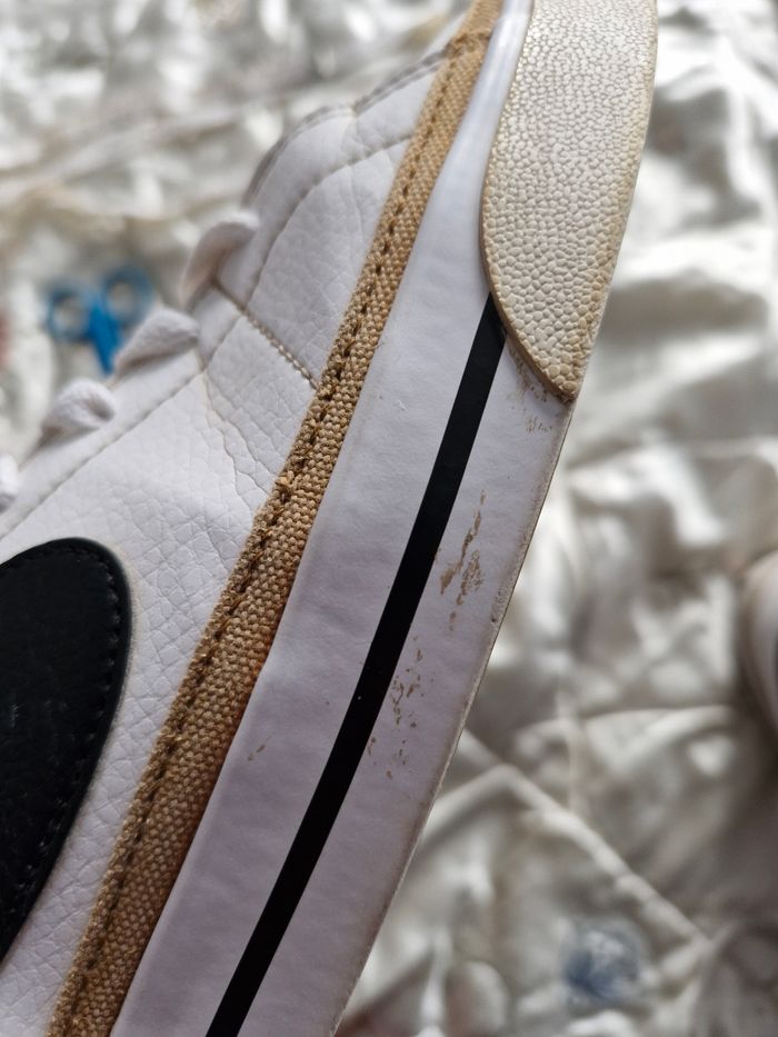 Superbes sneakers basses a lacets - photo numéro 7