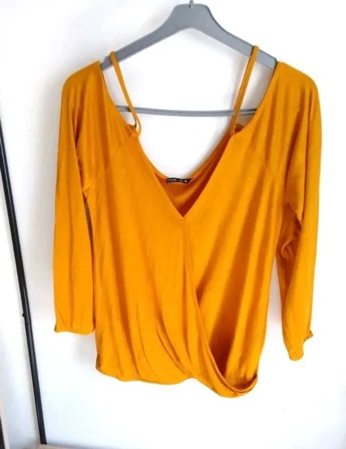 Haut effet cœur-croisé - taille M- House - 100%viscose neuf - photo numéro 2