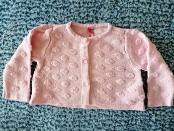 Gilet fille taille 6 mois