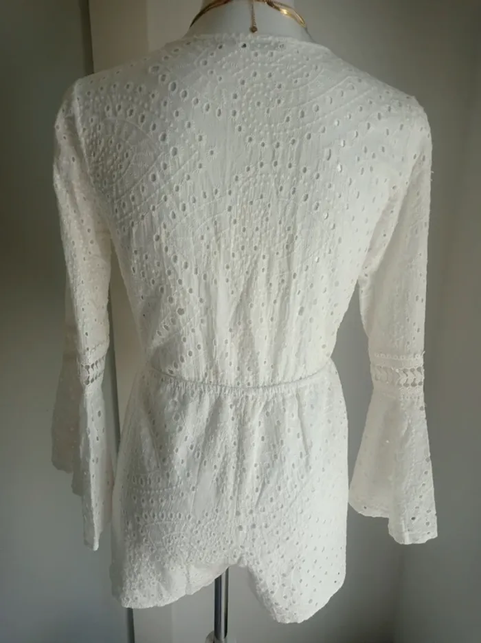 Magnifique combishort blanc cassé broderie et dentelle avec noeud TS/M Clothes - photo numéro 2