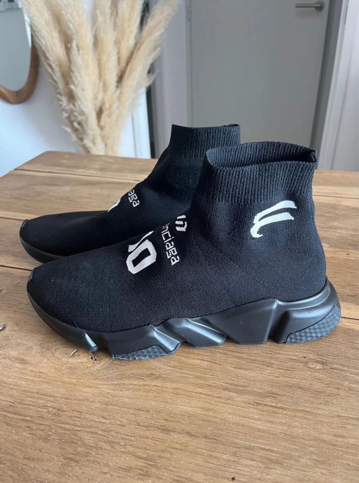 Balenciaga Speed 10 noires et blanches - photo numéro 4