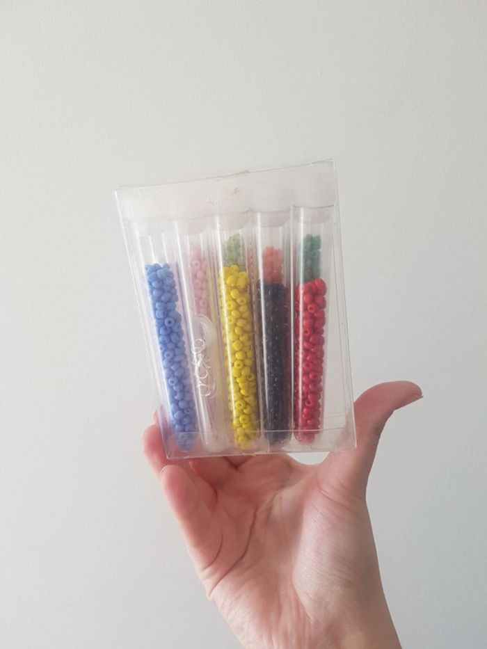 Lot tubes de perles dans emballage - photo numéro 2