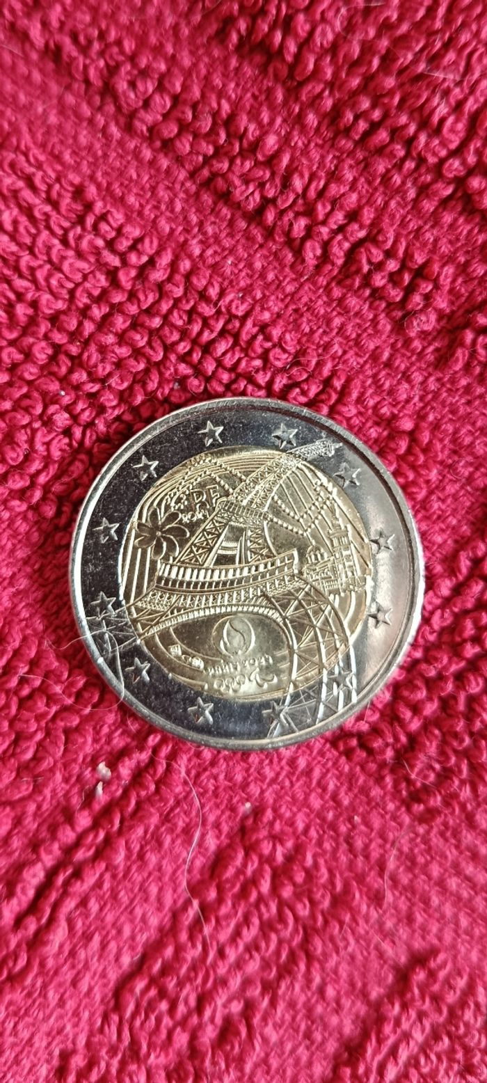Pièce collection 2 euros JO 2024 fautée - photo numéro 3