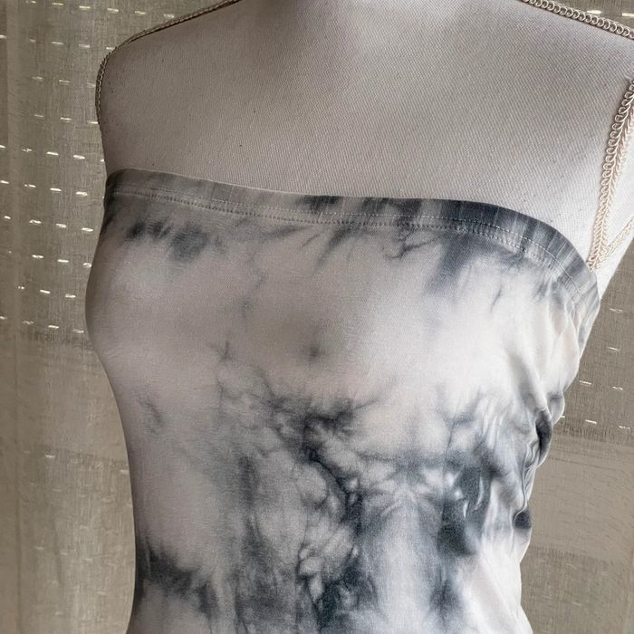 Bustier ou mini jupe marbré - photo numéro 2