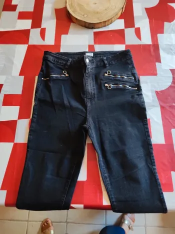 Jean's femme t44 neuf camaïeu