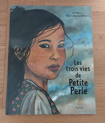 Les trois vies de Petite Perle - l'école des loisirs 