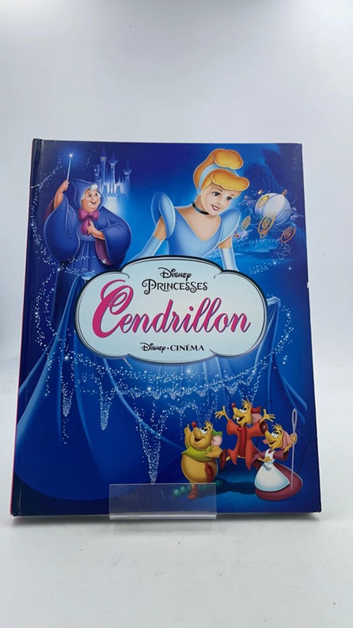 Livre Disney Princesses Cendrillon N•5 Hachette