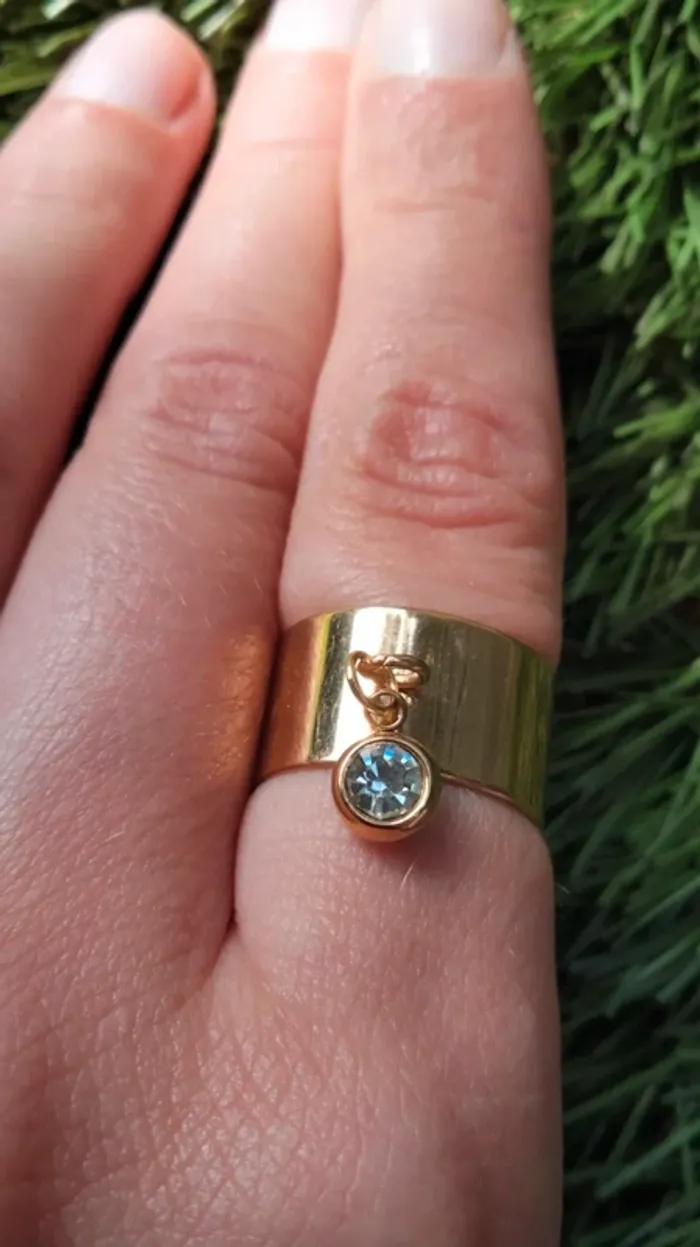 Bague breloque doré