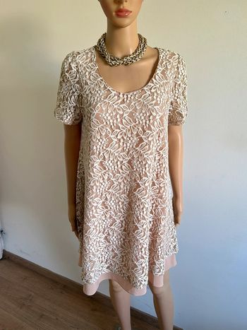 Robe beige en dentelle Molly Bracken taille 2 jamais portée