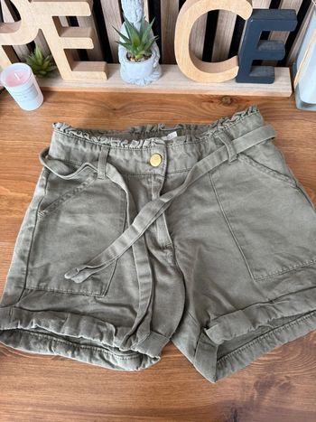 Short kaki 8 ans